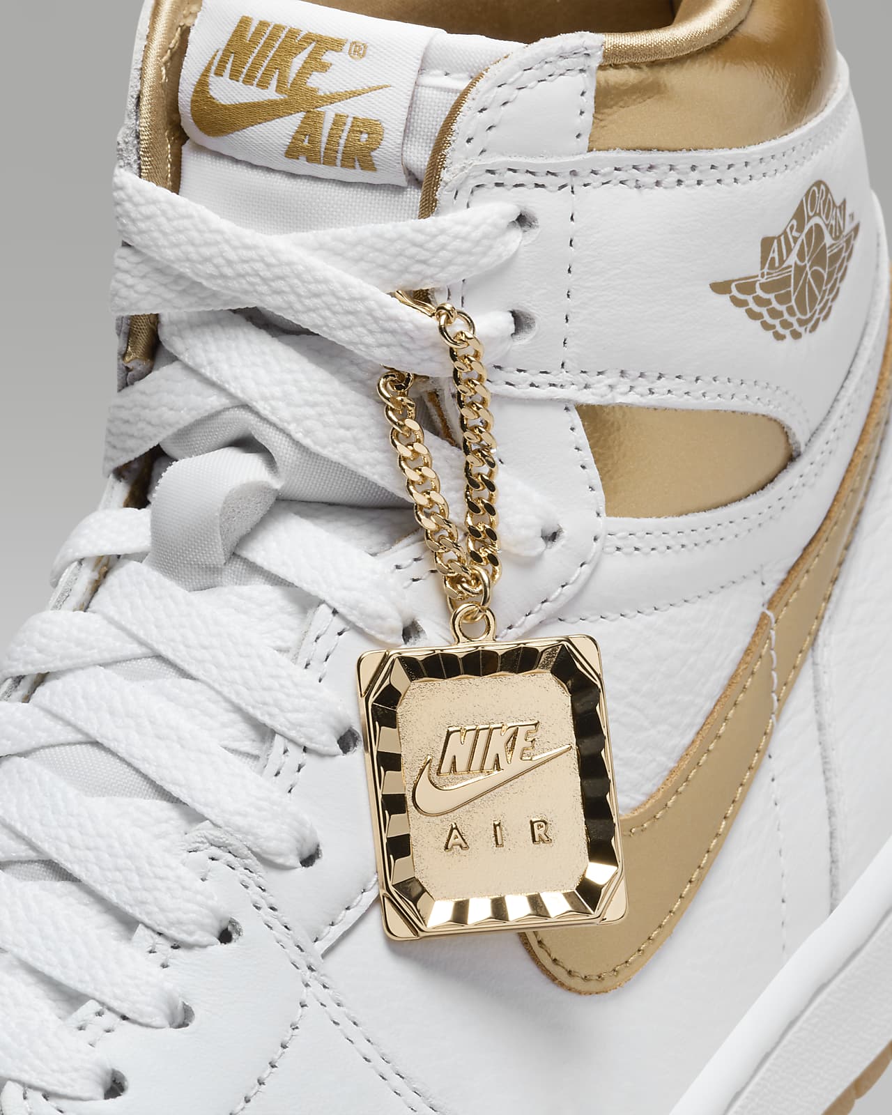 Air Jordan 1 Retro High OG "White and Gold"