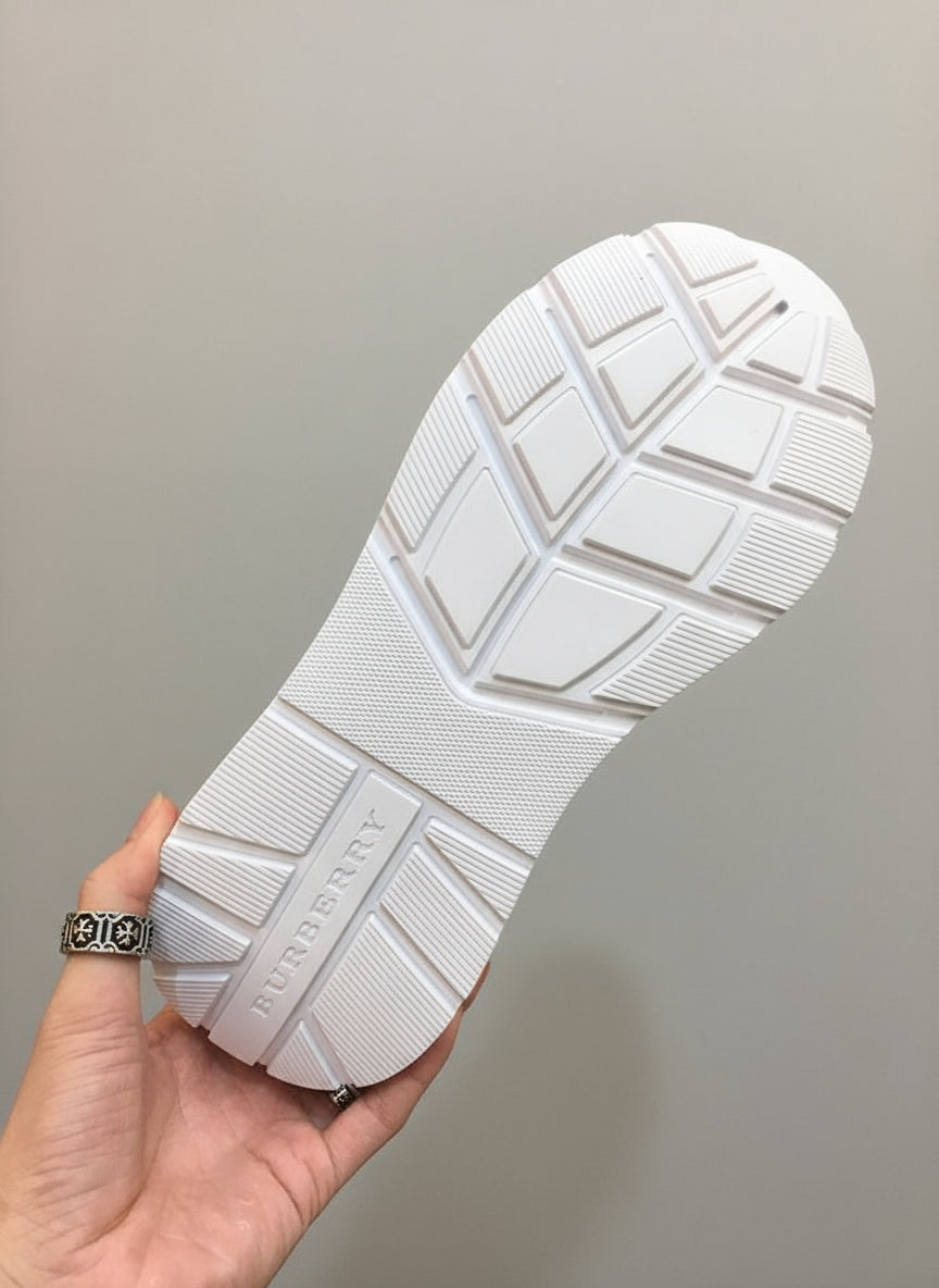 BURBERRY - SNEAKER